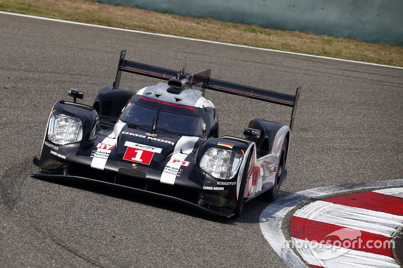 #1 Porsche Team Porsche 919 Hybrid: Timo Bernhard, Mark Webber, Brendon Hartley