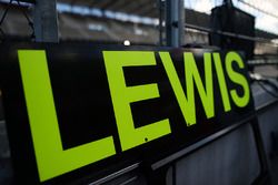 Le panneau de Lewis Hamilton, Mercedes AMG F1