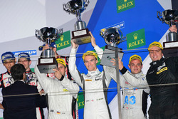 Podium: winner LMP1 private #4 ByKolles Racing CLM P1/01: Simon Trummer, Oliver Webb, Pierre Kaffer