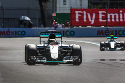 Lewis Hamilton, Mercedes AMG F1 W07 Hybrid