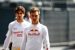 Pierre Gasly, PREMA Racing; Antonio Giovinazzi, PREMA Racing