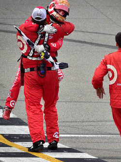 Ganador de la carrera Kyle Larson, Chip Ganassi Racing Chevrolet
