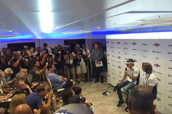 Felipe Massa retire press conference