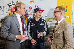Perspresentatie over de ‘Familie Racedagen, driven by Max Verstappen’ met (v.l.n.r) Frits van Eerd, algemeen directeur Jumbo Supermarkten, Max Verstappen en Prins Bernhard Junior, board member Circuit Park Zandvoort.