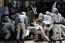 Arrêt au stand de Felipe Massa, Williams FW38