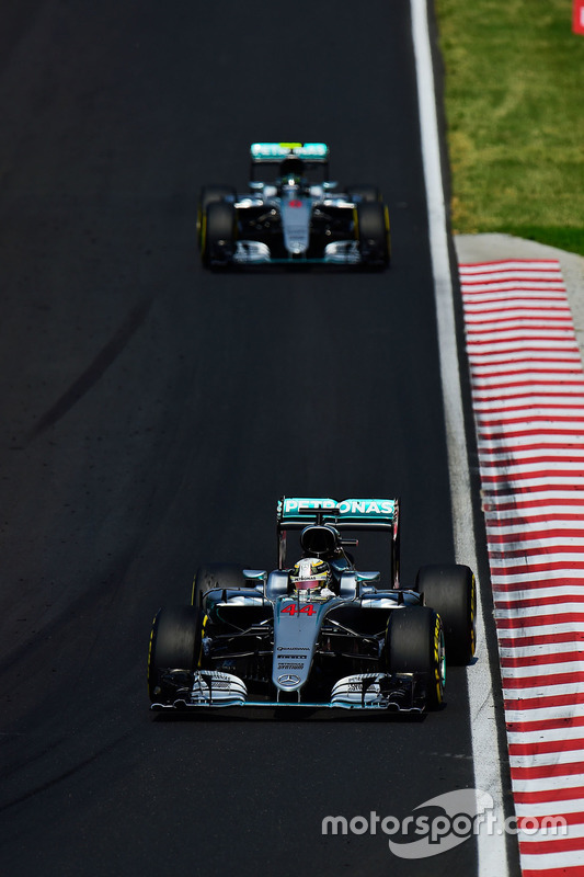 Lewis Hamilton, Mercedes AMG F1 W07 Hybrid