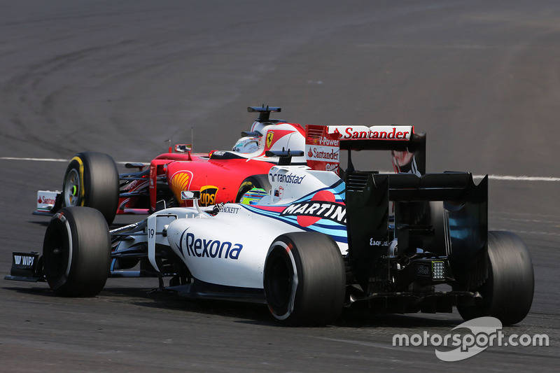Sem ritmo, Felipe Massa ficou ainda mais para trás - para ser mais exato, uma posição atrás de Nasr, em 18º.