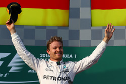 Podium: winnaar Nico Rosberg, Mercedes AMG F1 Team