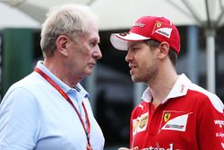 Sebastian Vettel, Ferrari avec Dr Helmut Marko, consultant pour Red Bull