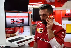 Box: Ferrari