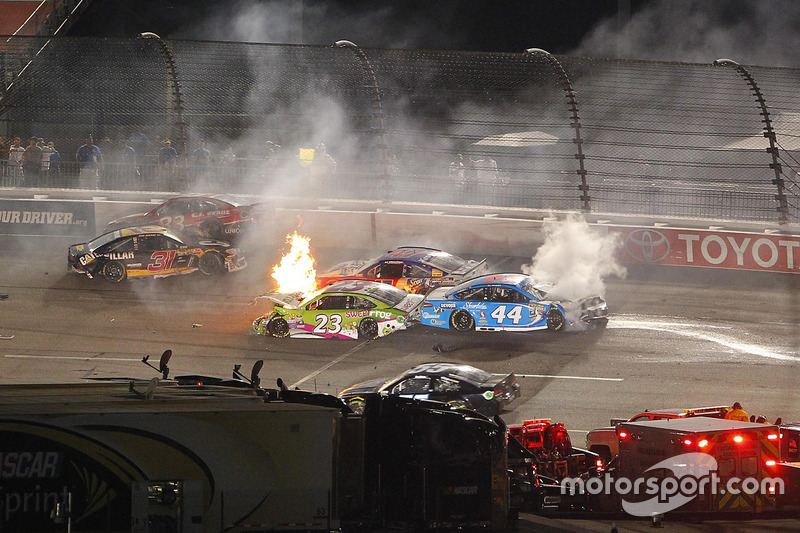 A huge crash involving several cars