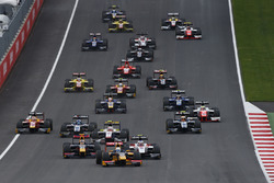Start: Antonio Giovinazzi, PREMA Racing leads
