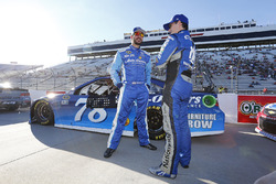 Jeff Gordon, Hendrick Motorsports Chevrolet, Martin Truex Jr., Furniture Row Racing Toyota