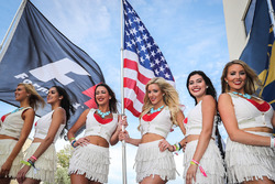 Hot grid girls