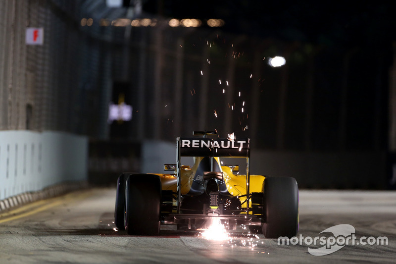 15: Kevin Magnussen, Renault Sport F1 Team