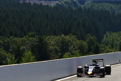 Carlos Sainz Jr., Scuderia Toro Rosso STR11