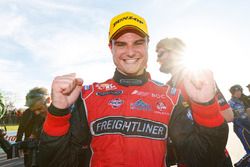 Sieger Tim Slade, Brad Jones Racing Holden