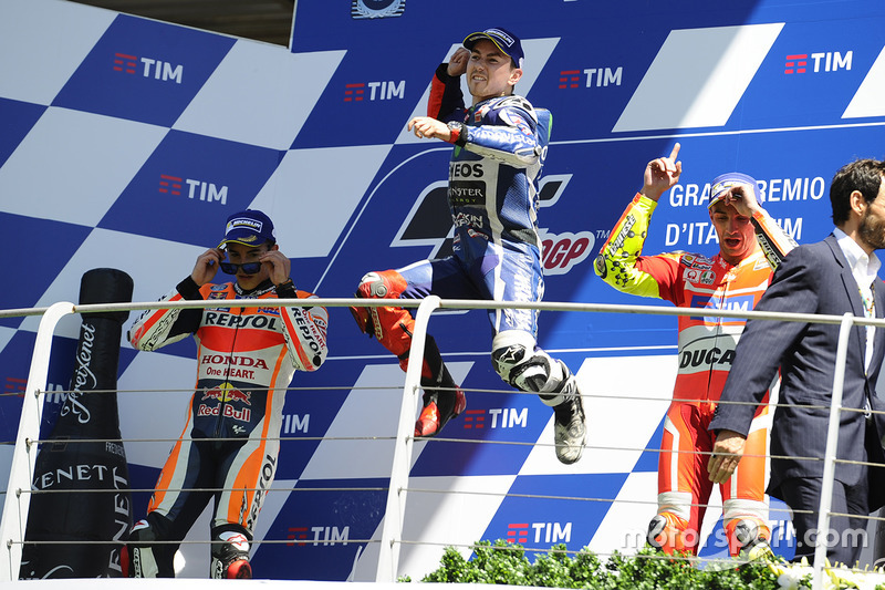 Podio: ganador de la carrera Jorge Lorenzo, Yamaha Factory Racing, segundo lugar Marc Márquez, Repso