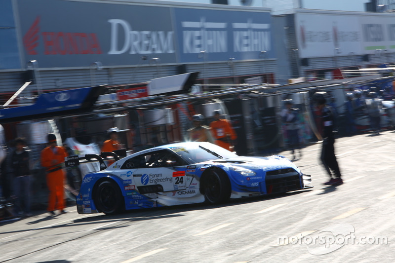 #24 フォーラムエンジニアリング ADVAN GT-R