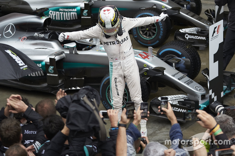 Ganador del GP de Brasil 2016: Lewis Hamilton, Mercedes AMG F1