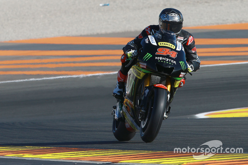 Jonas Folger testa pela Yamaha Tech 3