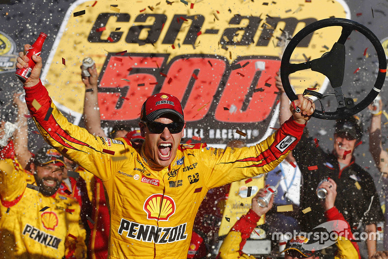 Phoenix: Joey Logano (Penske-Ford)