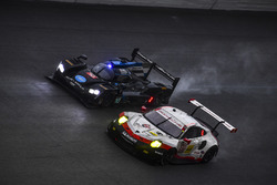 #911 Porsche Team North America Porsche 911 RSR: Patrick Pilet, Dirk Werner, Frederic Wakowiecki