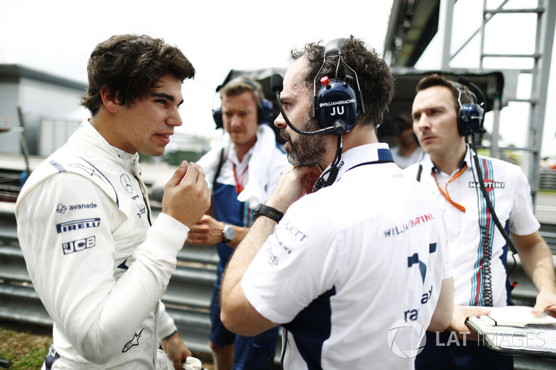 Lance Stroll, Williams, parla con un ingegnere