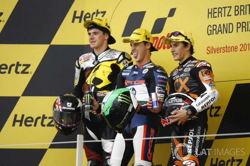 Podio: il secondo classificato Scott Redding, il vincitore della gara Pol Espargaro, il terzo classificato Marc Marquez