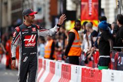 Romain Grosjean, Haas F1 Team, waves to fans