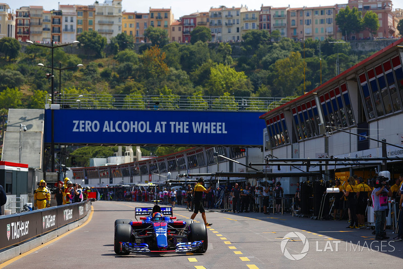 Carlos Sainz Jr., Scuderia Toro Rosso STR12