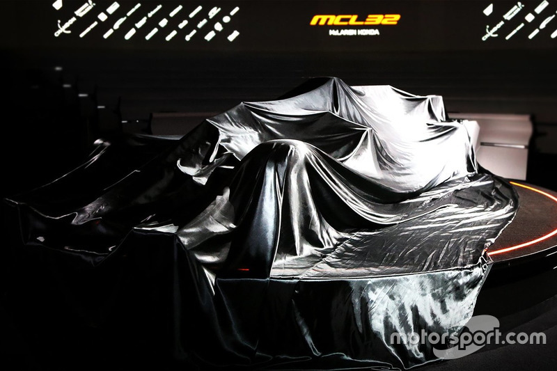 McLaren MCL32 under cover