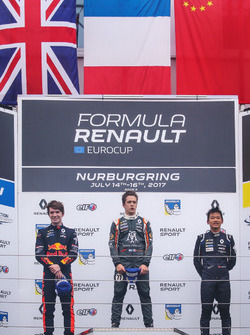 Yi Fei Ye, Josef Kaufmann Racing, On podium