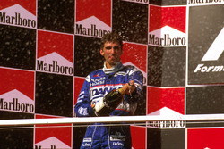 Podium: tweede Damon Hill, Arrows