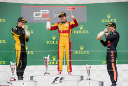Podium: race winner Giuliano Alesi, Trident, second place Jack Aitken, ART Grand Prix, third place Niko Kari, Arden International
