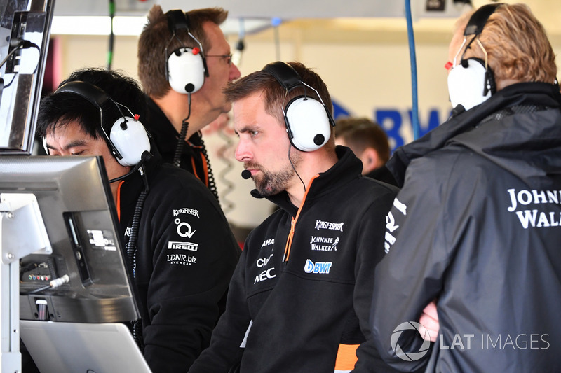 Sahara Force India garage