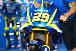 IAndrea Iannone, Team Suzuki MotoGP with Aerodynamic wing Suzuki fairing