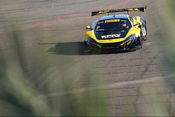 #9 K-Pax Racing, McLaren 650S GT3: Alvaro Parente