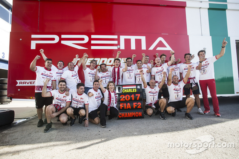 Charles Leclerc, PREMA Powerteam and Antonio Fuoco, PREMA Powerteam celebrate with their team
