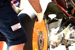 Gomma Michelin, cambio di una ruota Honda