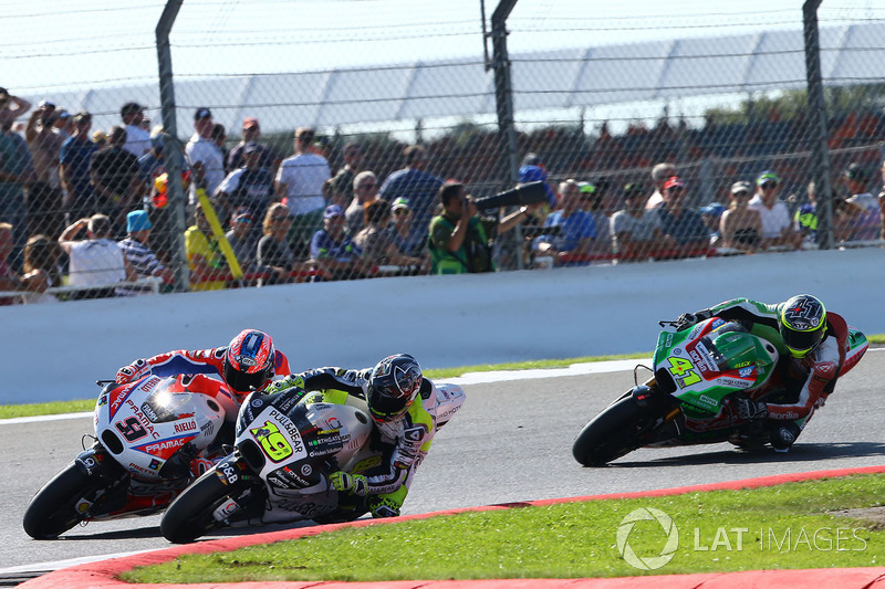 Bautista passes Danilo Petrucci, Pramac Racing