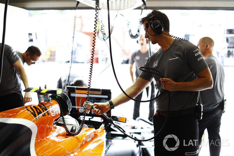 Stoffel Vandoorne, McLaren MCL32