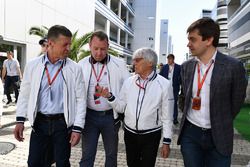 Dmitry Kozak, Vize-Premierminister Russland; Bernie Ecclestone; Sergey Vorobyev, Stellvertretender g