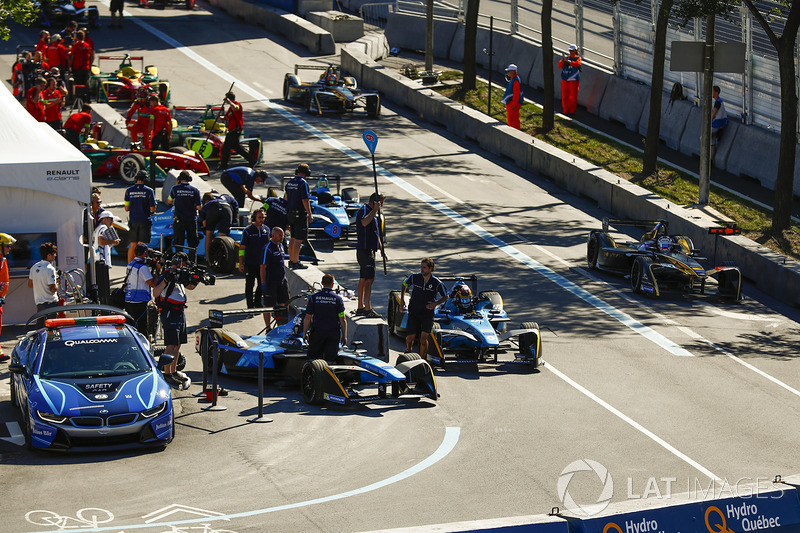 Sébastien Buemi, Renault e.Dams, climbs from his car during a pit stop