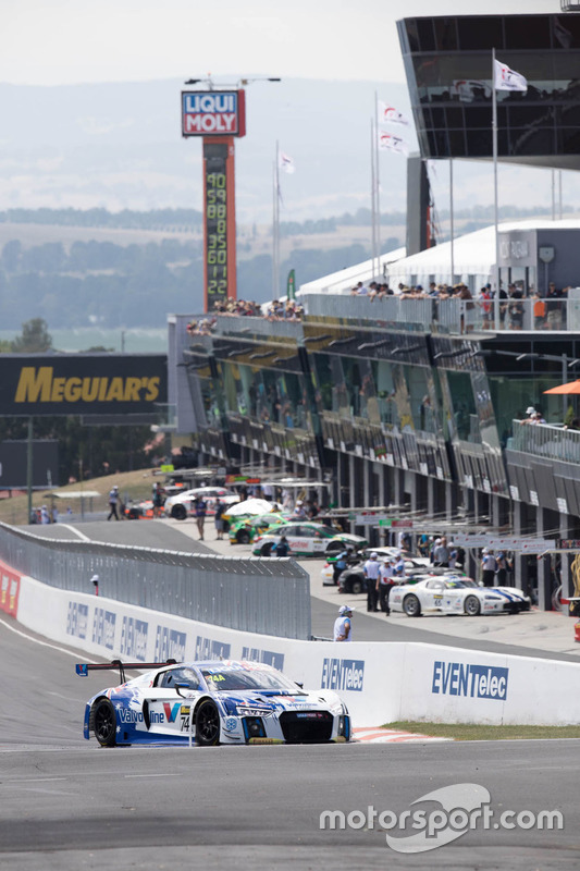 #74 Jamec Pem Racing, Audi R8 LMS: Markus Winklehock, Robin Frijns, Frank Stippler