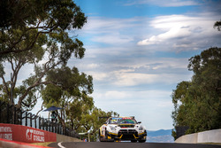 #24 Nissan Motorsport, Nissan GT-R Nismo GT3: Florian Strauss, Todd Kelly, Jann Mardenborough