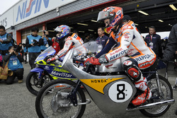 Marc Márquez sur la RC142 et Dani Pedrosa sur la RS125RW