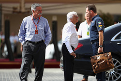 Chase Carey, Formula One Group Chairman with Bernie Ecclestone and Christian Horner, Red Bull Racing Team Principal