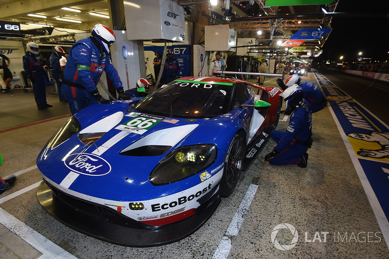 #66 Ford Chip Ganassi Racing Ford GT: Olivier Pla, Stefan Mücke, Billy Johnson