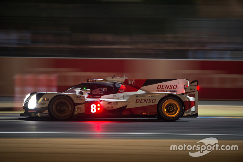 #8 Toyota Gazoo Racing Toyota TS050 Hybrid: Anthony Davidson, Sébastien Buemi, Kazuki Nakajima